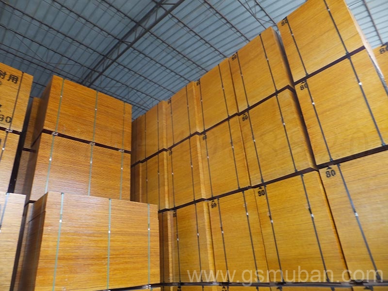 東莞建筑模板1220*2440*12mm多少錢一張？