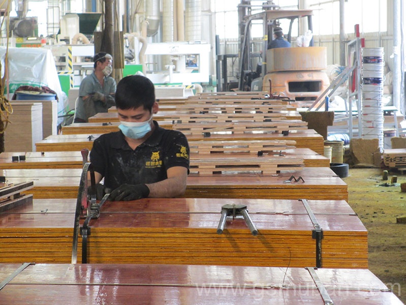 建筑膠合板價格是多少?如何選擇 建筑膠合板價格是多少?如何選擇