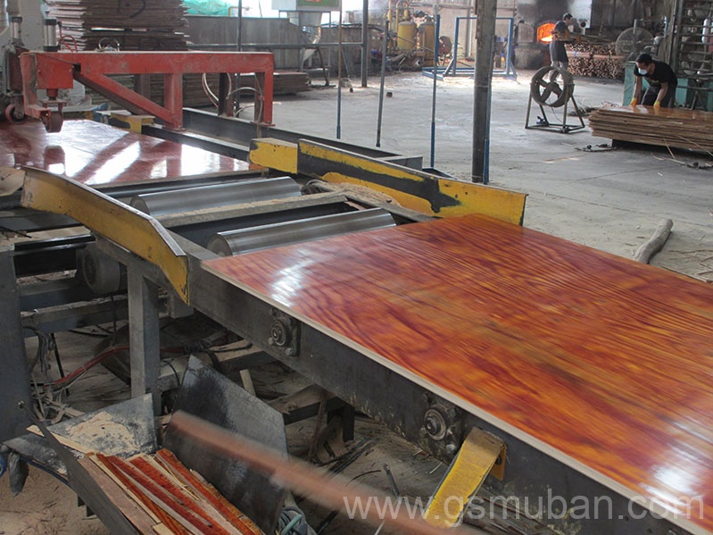 如何分辨1米83/92公分紅模板好壞? 如何分辨1米83/92公分紅模板好壞?