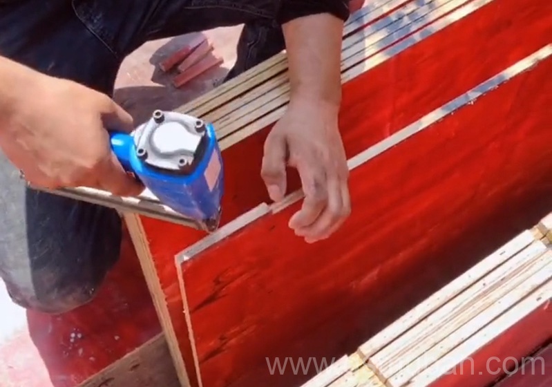 紅模板廠有哪些?各類建筑紅模板材質比較 紅模板廠有哪些?各類建筑紅模板材質比較