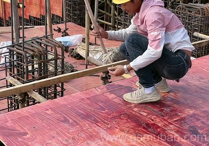 紅模板廠有哪些?各類建筑紅模板材質比較 紅模板廠有哪些?各類建筑紅模板材質比較