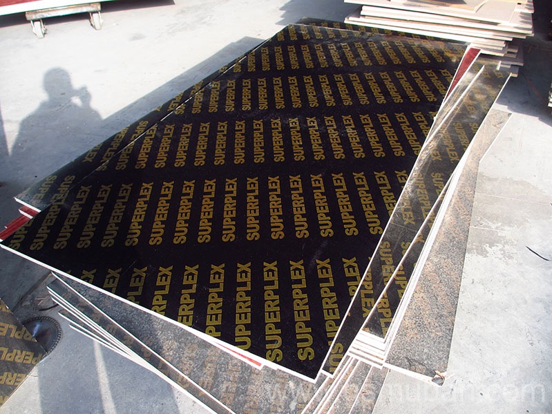 為什么建筑覆膜板比紅板使用次數多，很多人還是選紅板